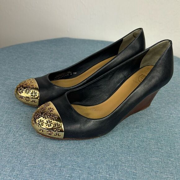 Tory Burch Gold And Navy Blue Leather Wedge Pumps Size 5 - Picture 1 of 10